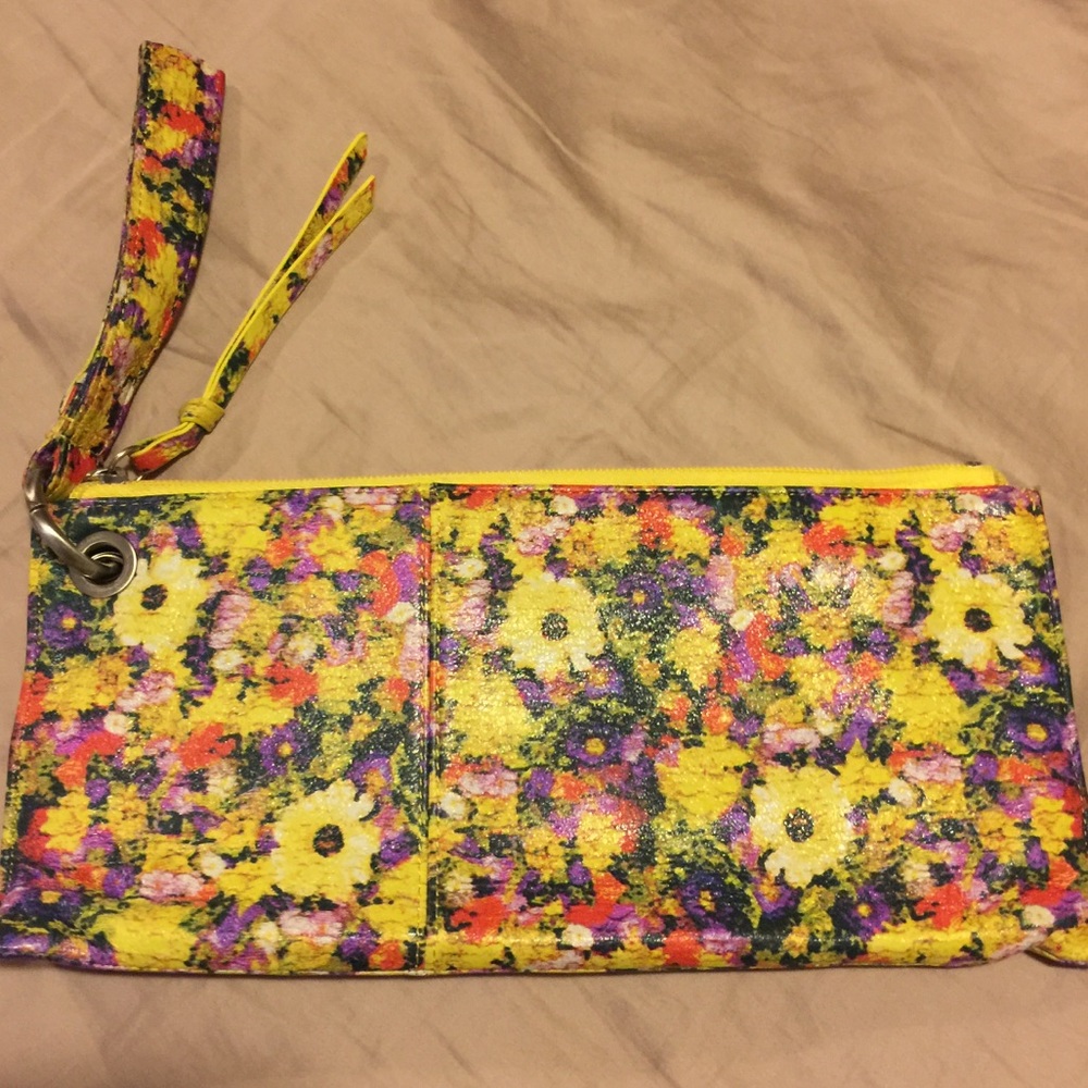 Hobo Floral Wristlet